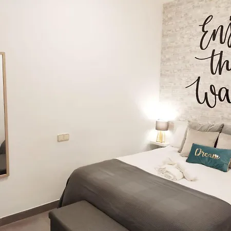 Cozy Flat Cathedral غرناطة